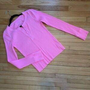 AERIE Ribbed Long Sleeve Henley Tee Thick Ribbed Notched V-Neck Bright Pink